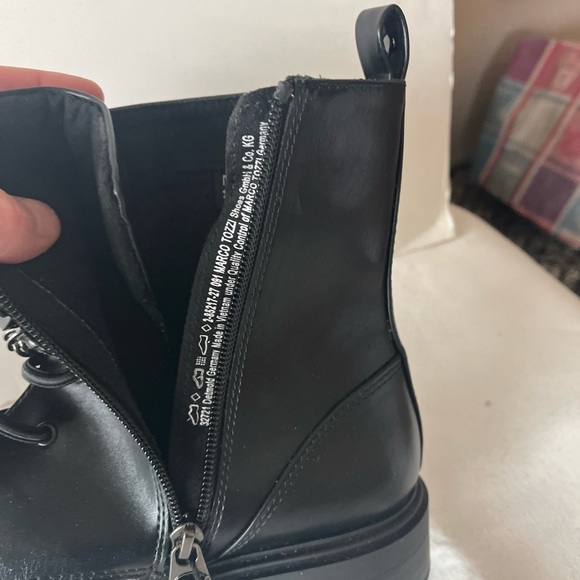 Marco Tozzi combat boots chains buckle studs size 38 black NWOB - Picture 6 of 8